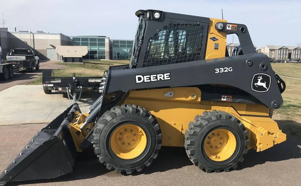 BWB Services John Deere 332G skid steer with snow bucket